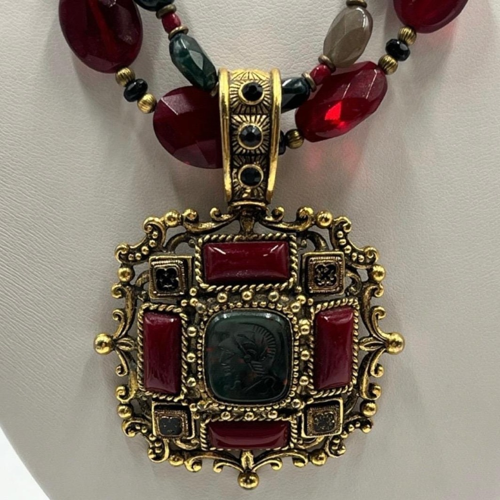 Robin Steele Green Two Strand Ornate Pendant‎ Gemstone Intaglio Warrior Necklace - Picture 9 of 12